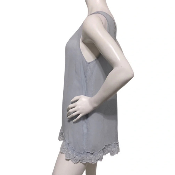 Johnny Was Light Blue Semi Sheer Button Front Pullover Sleeveless Blouse Size XS - Picture 4 of 6